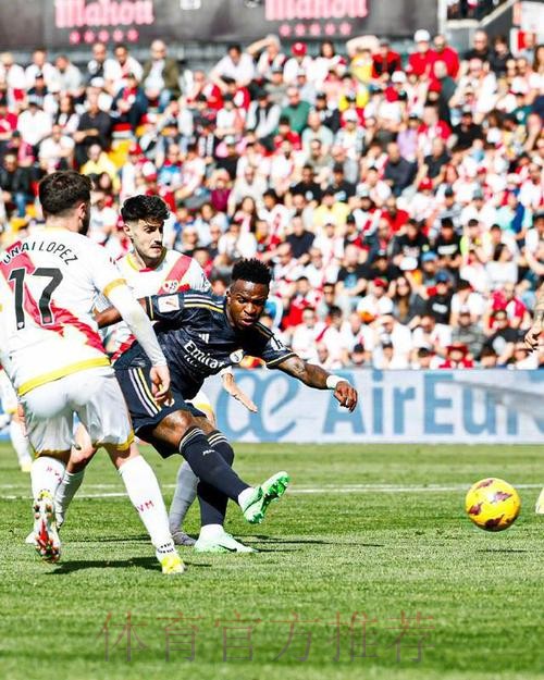 西甲-皇马1-1巴列卡诺 何塞卢闪击卡瓦哈尔染红